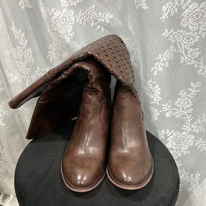 WANTED BROWN TALL BOOTS